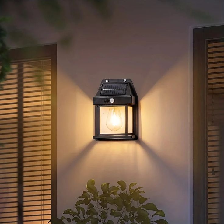 Solar Interaction Wall Lamp – Outdoor Motion Sensor Light